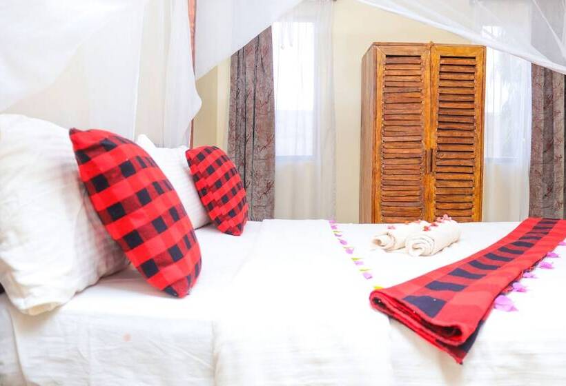 Hotel River Lumi Resort   Taveta