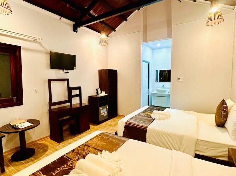 هتل The Poplar Resort