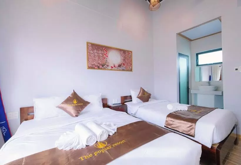 هتل The Poplar Resort