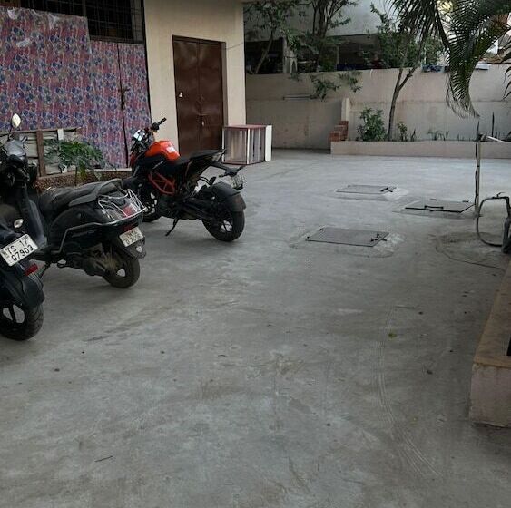 Iroomz Hotel Shree Jagannath