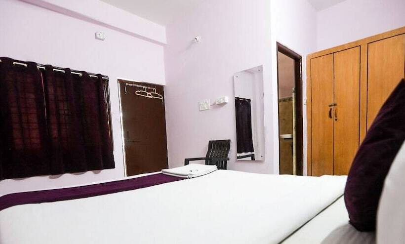 Iroomz Hotel Shree Jagannath