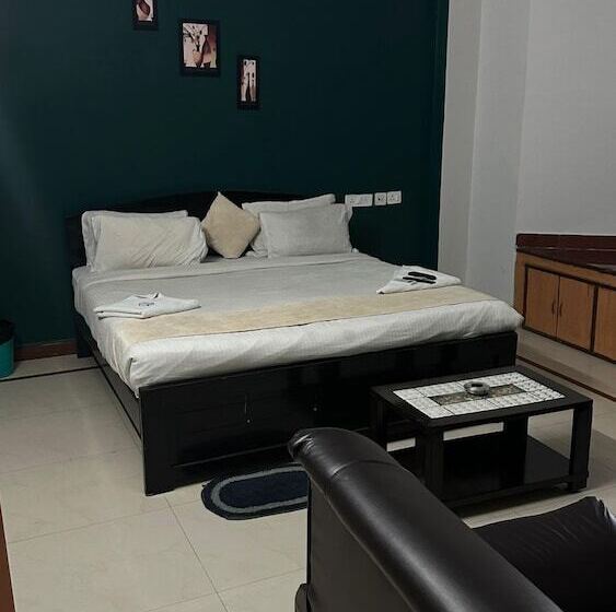 Iroomz Hotel Shree Jagannath