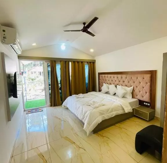 Luxurious Beach Resort Agonda