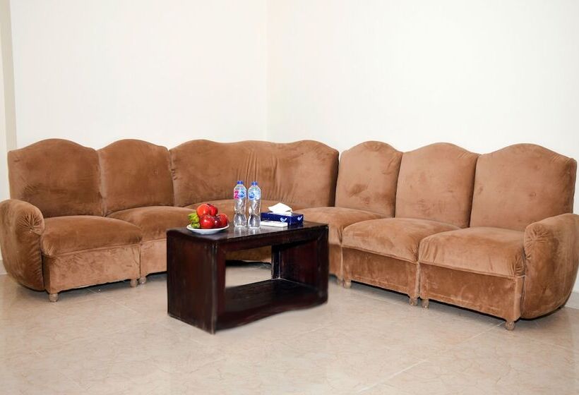 پانسیون Pyramid View Inn