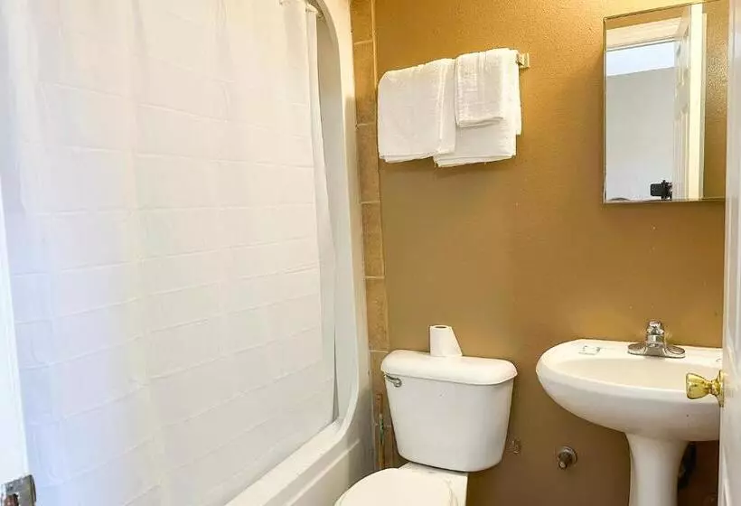 Sparta Seven Motel By Oyo Near Milledgeville