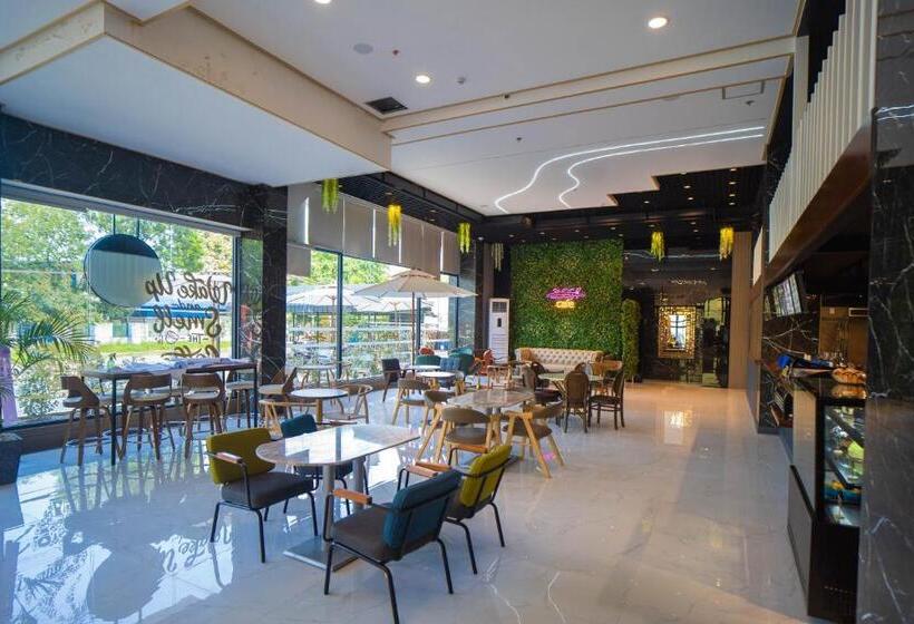 Subic Riviera Hotel & Residences