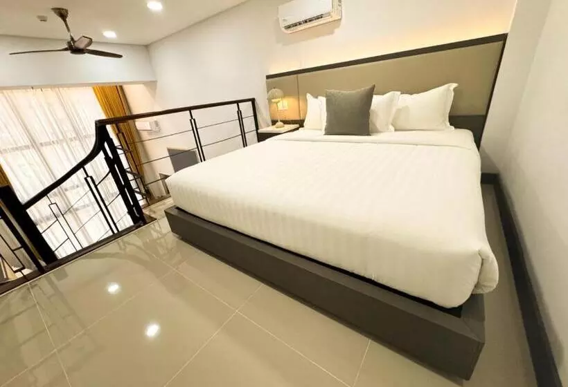 Subic Riviera Hotel & Residences