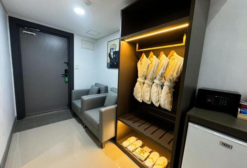 Subic Riviera Hotel & Residences