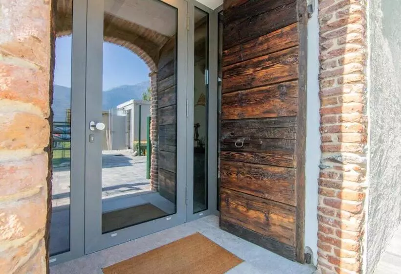 Aamiaismajoitus (B&B) R&b Al Lago