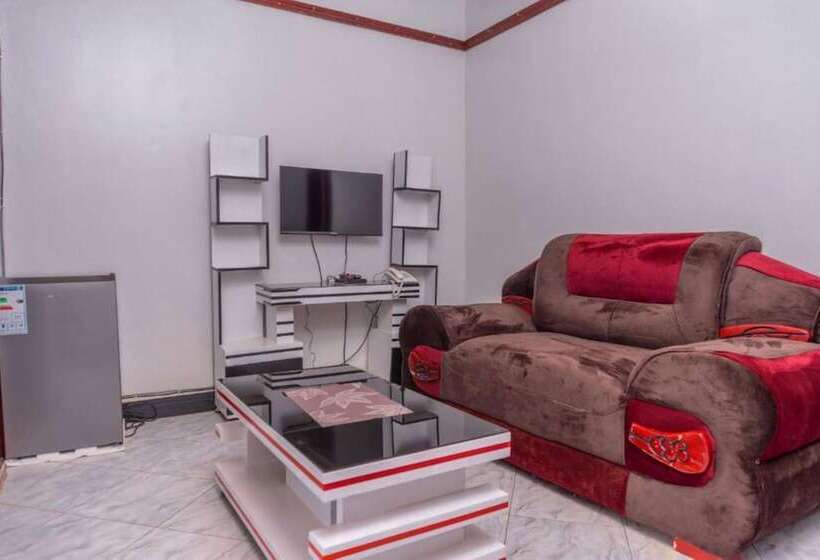 تختخواب و صبحانه Yobo's Complex Guest House