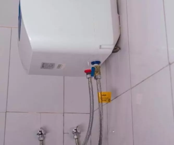 تختخواب و صبحانه Yobo's Complex Guest House