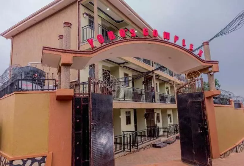 تختخواب و صبحانه Yobo's Complex Guest House