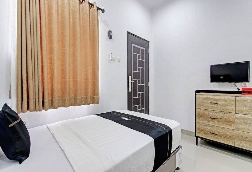 Collection O 93019 Ketemon Hotel & Resto