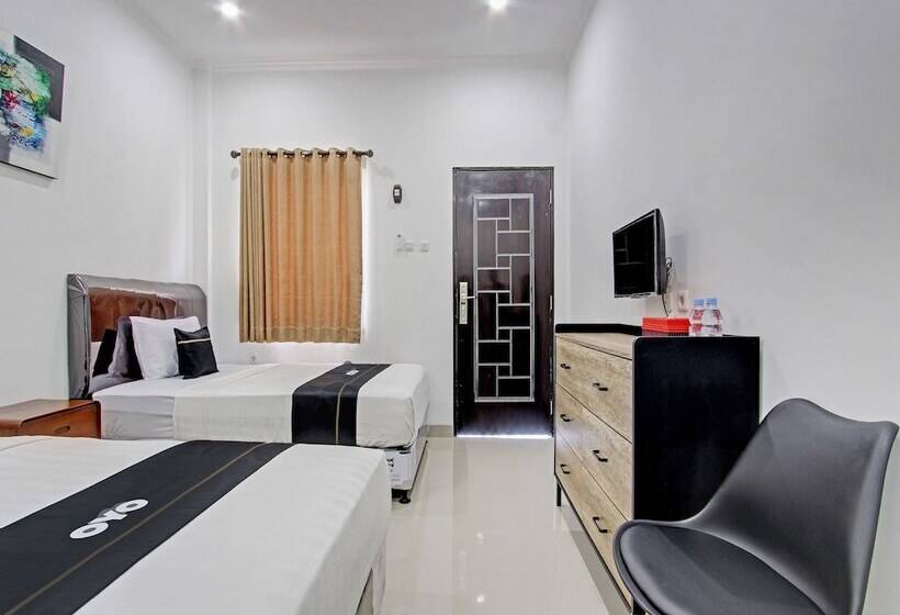 Collection O 93019 Ketemon Hotel & Resto