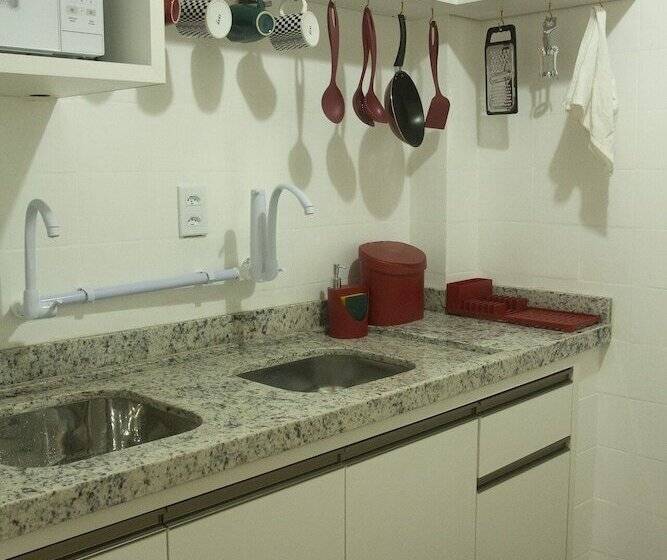 Herberg Fernanda  Aide