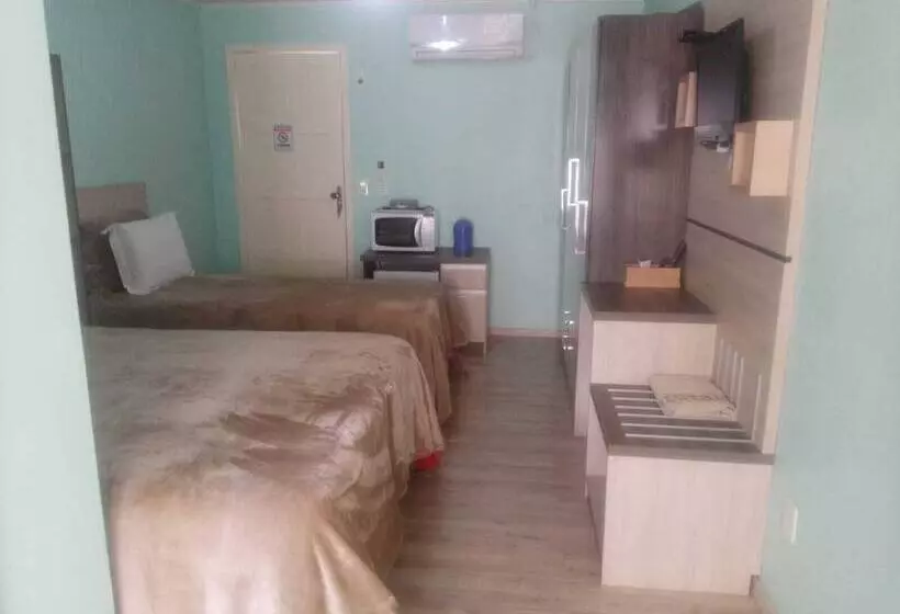 Hostelli Pousada Tradição