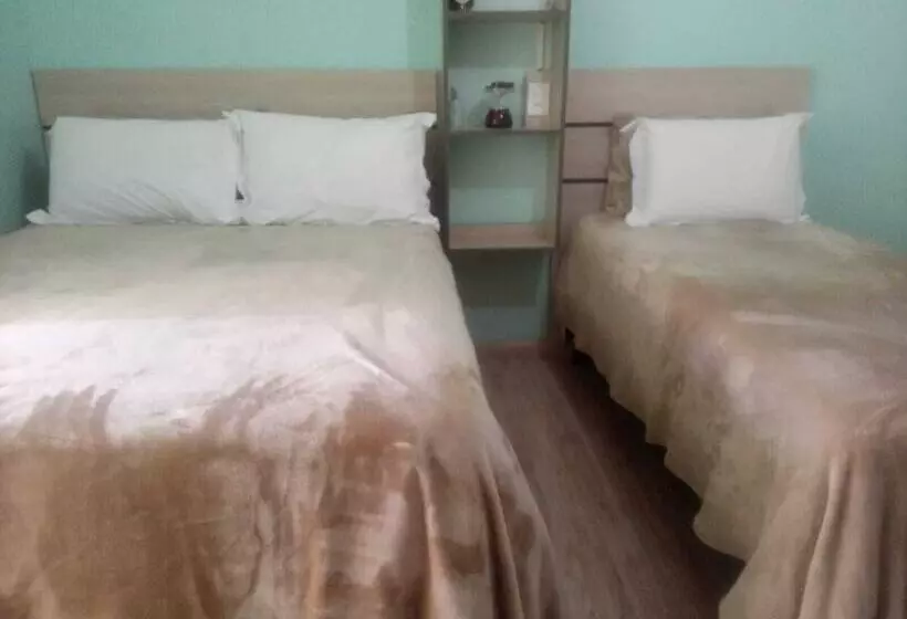 Hostelli Pousada Tradição