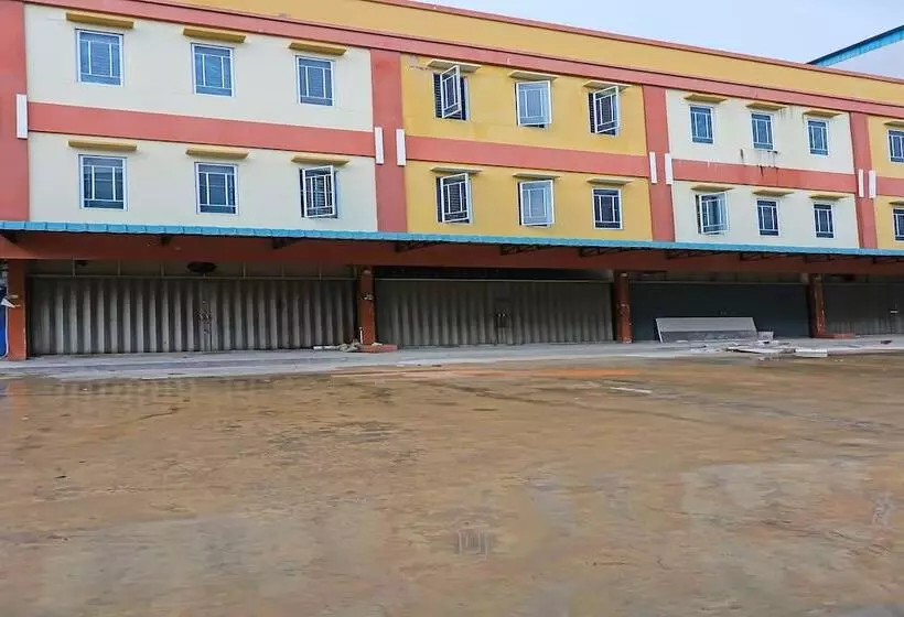 هتل Hasan House Syariah 2 By Oyo