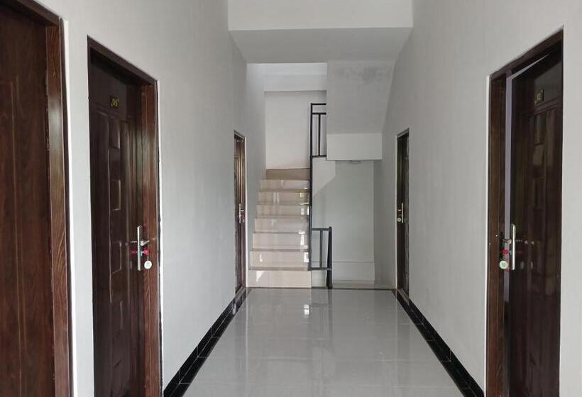 בית מלון כפרי Homy Stay Syariah By Oyo