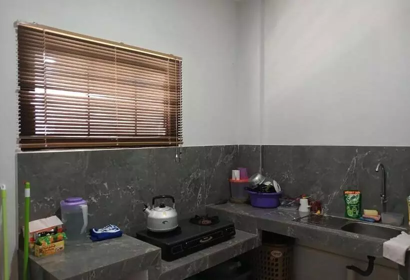 Hotelli Homy Stay Syariah By Oyo