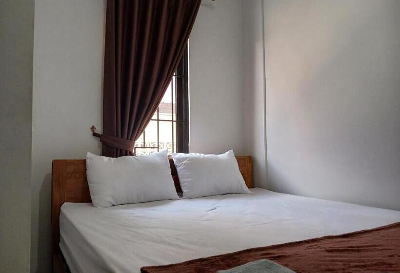 בית מלון כפרי Homy Stay Syariah By Oyo