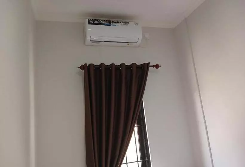 Hotelli Homy Stay Syariah By Oyo