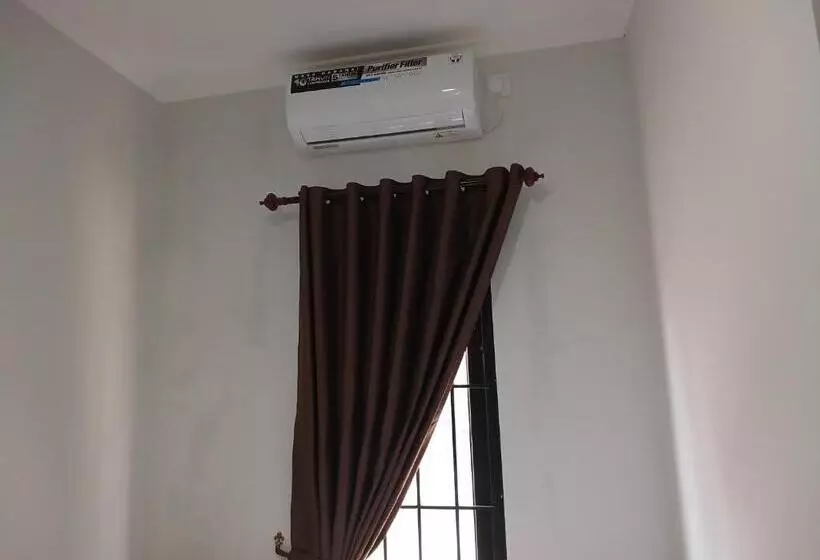 Hotelli Homy Stay Syariah By Oyo