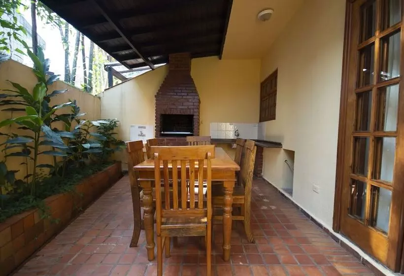 ホテル Residencial Santa Lucia