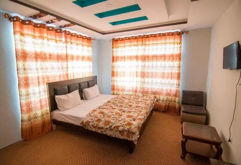 هتل Royal Resort Skardu