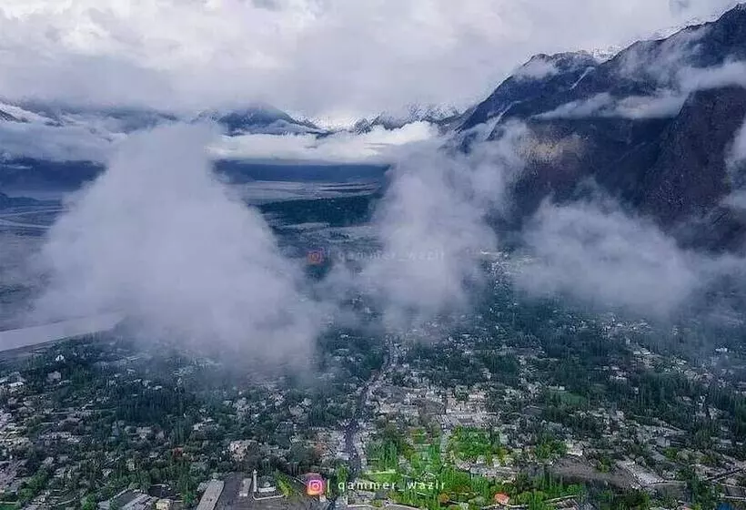 هتل Royal Resort Skardu