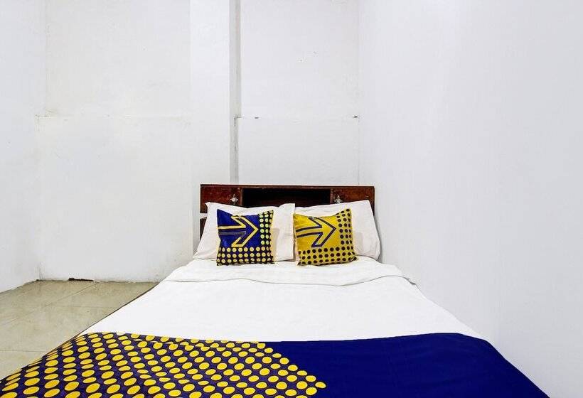 Otel Spot On 92156 Adinda Kost