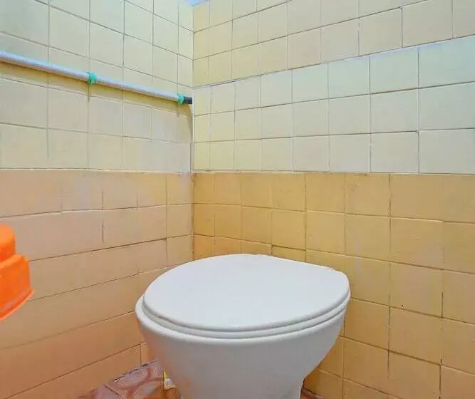 Hotelli Spot On 92651 Meir E Homestay Syariah