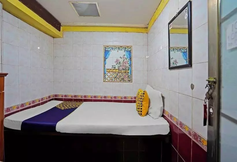 Hotelli Spot On 92651 Meir E Homestay Syariah