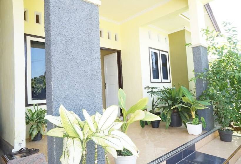 فندق Spot On 92992 Kost Amantu