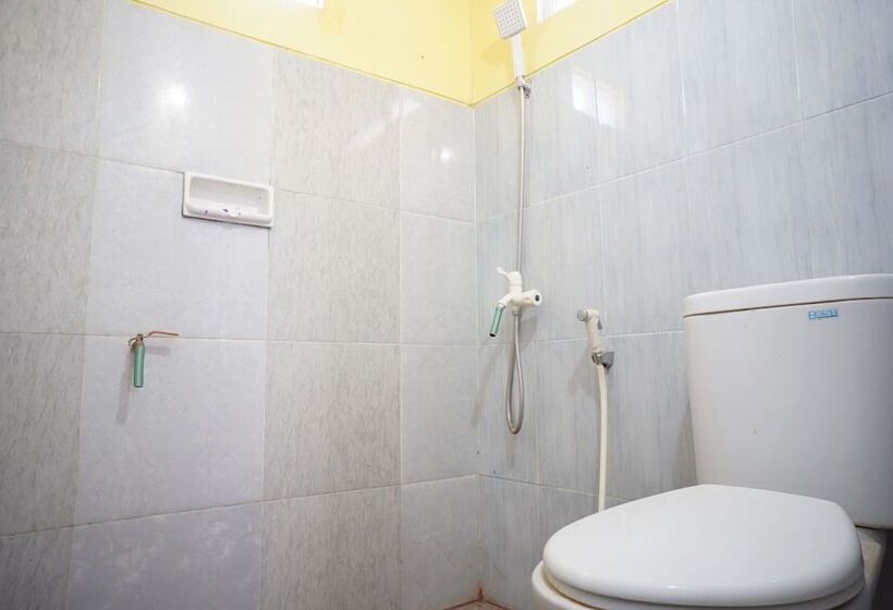 فندق Spot On 92992 Kost Amantu