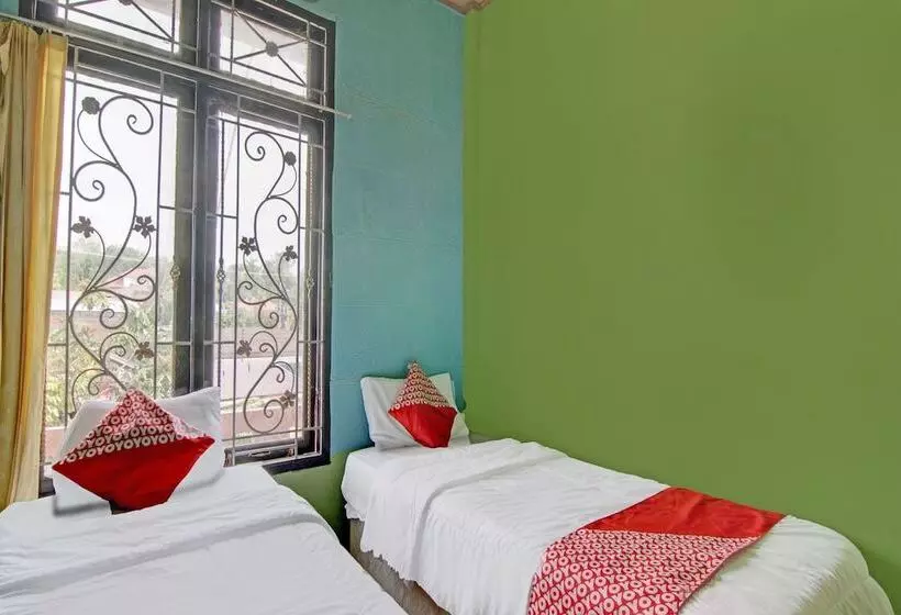 Hotelli Swakarya Guest House By Oyo