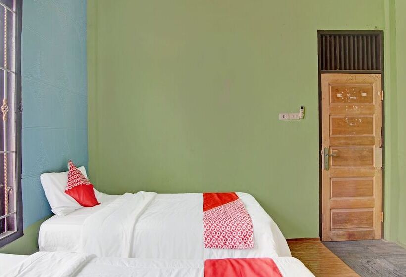 호텔 Swakarya Guest House By Oyo