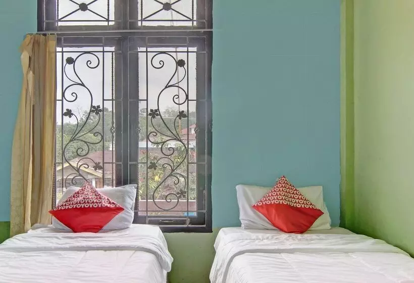 Hotelli Swakarya Guest House By Oyo