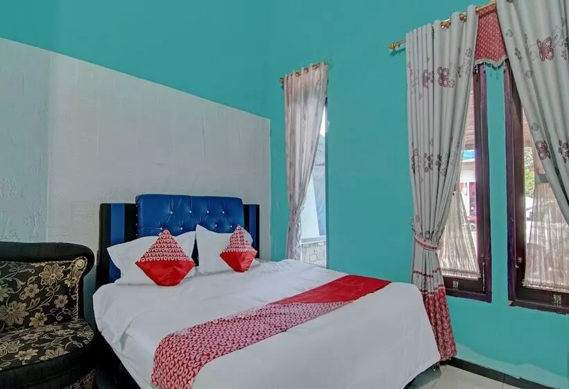 Hotelli Swakarya Guest House By Oyo