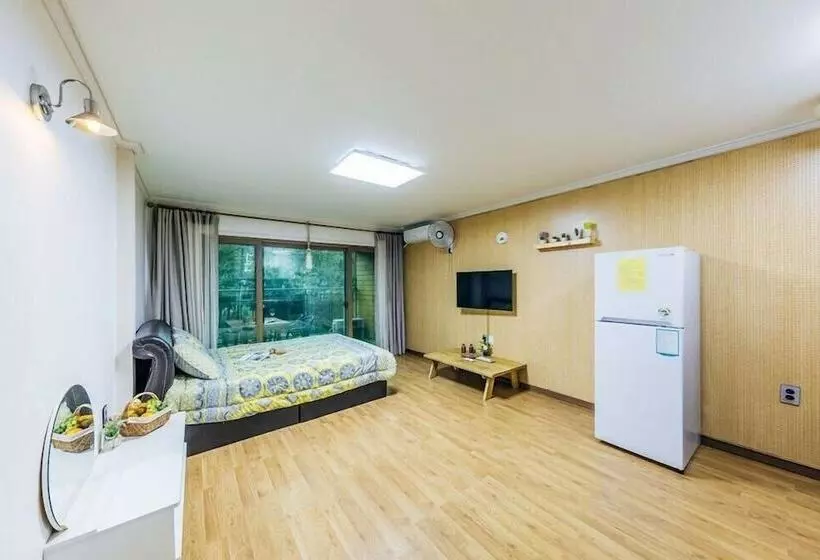 Jangsa Solbat Pension