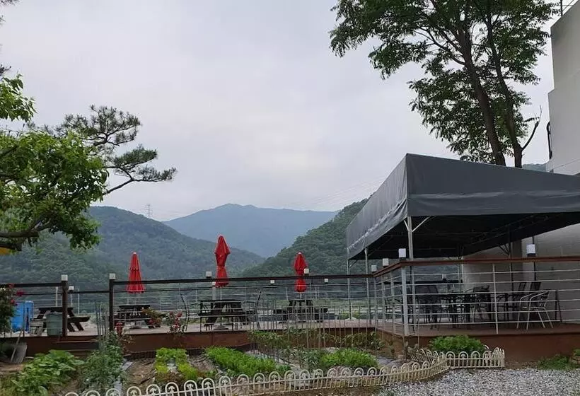 モーテル Cheongpyeong Paradise