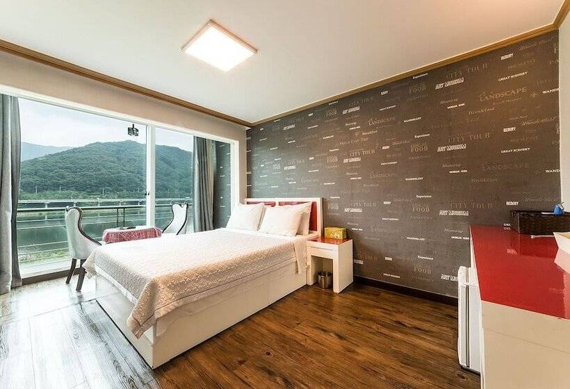 Motel Cheongpyeong Paradise