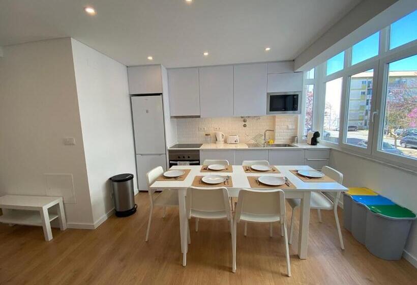 پانسیون Carcavelos Beach Walking Distance Room