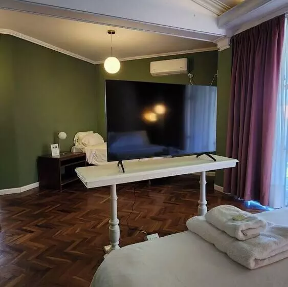 ペンション El Cerquero, Guest House