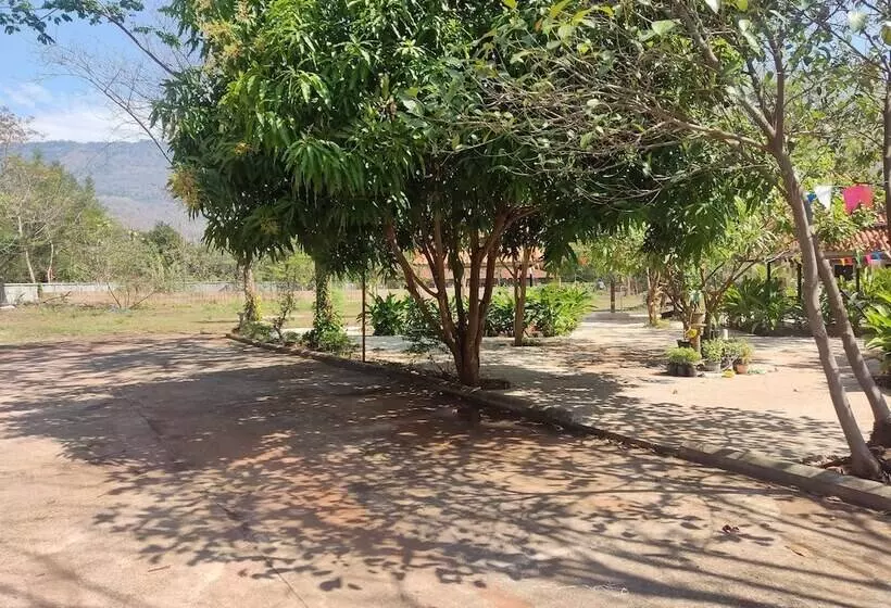 Majatalo Erawan Guesthouse