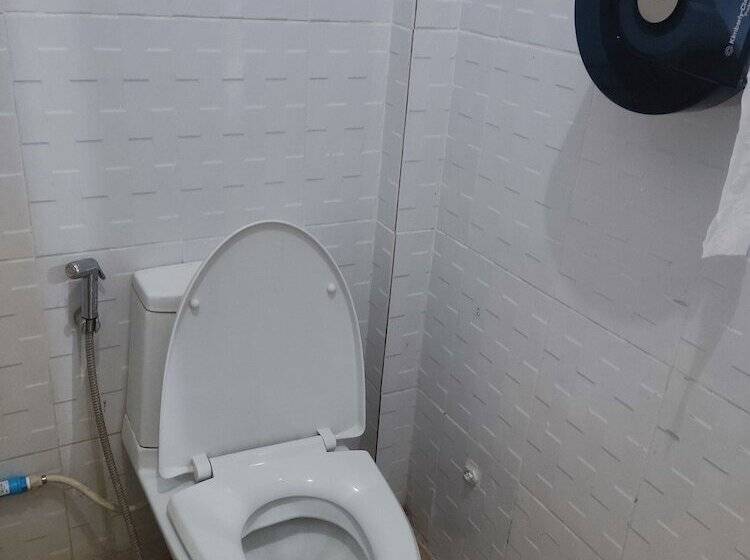 بنسيون Erawan Guesthouse