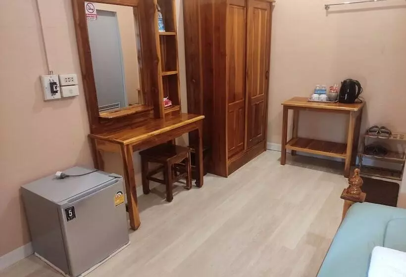 Majatalo Erawan Guesthouse