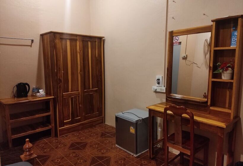 بنسيون Erawan Guesthouse