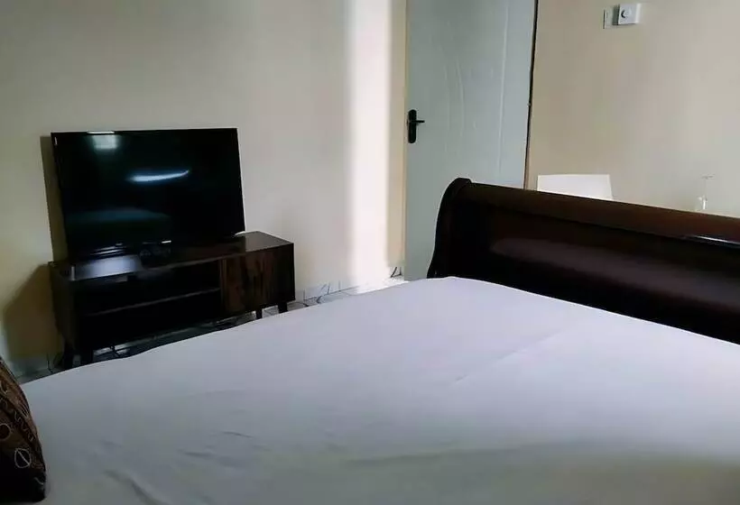 پانسیون Faith And Grace Guest House