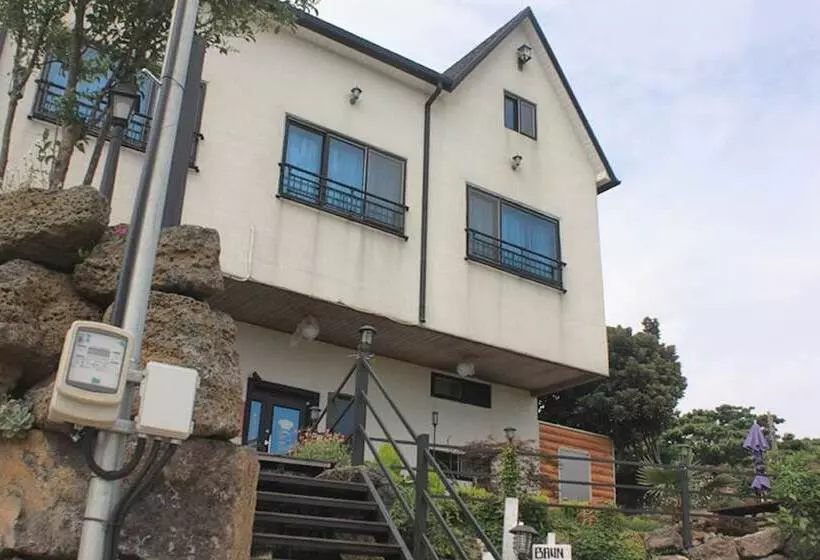 ペンション Jeju Baramuieondeok Guest House